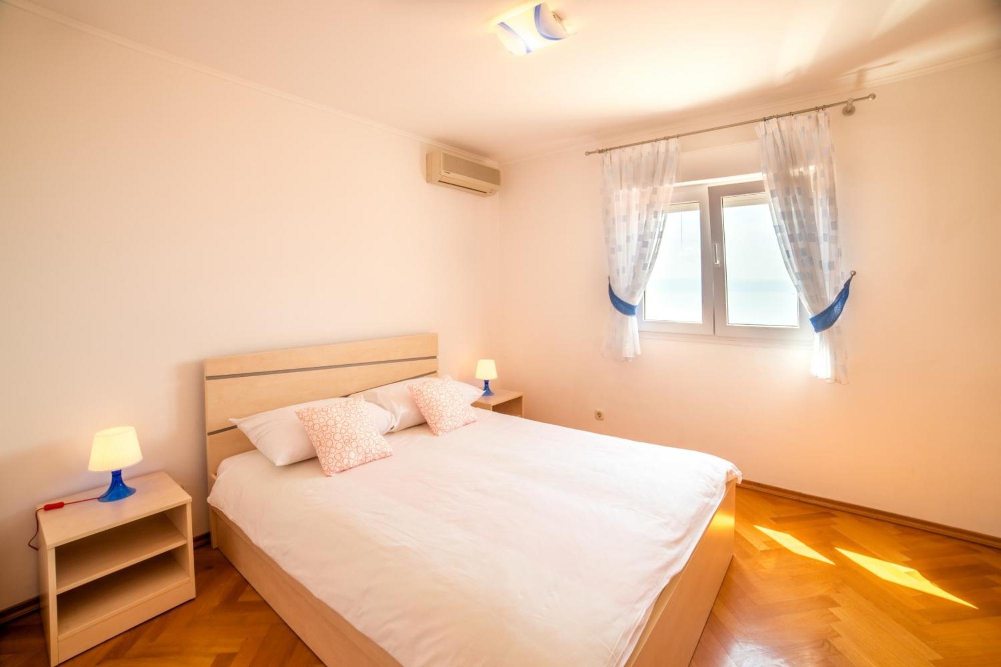 M Duplex Apartments สปลิท ภายนอก รูปภาพ