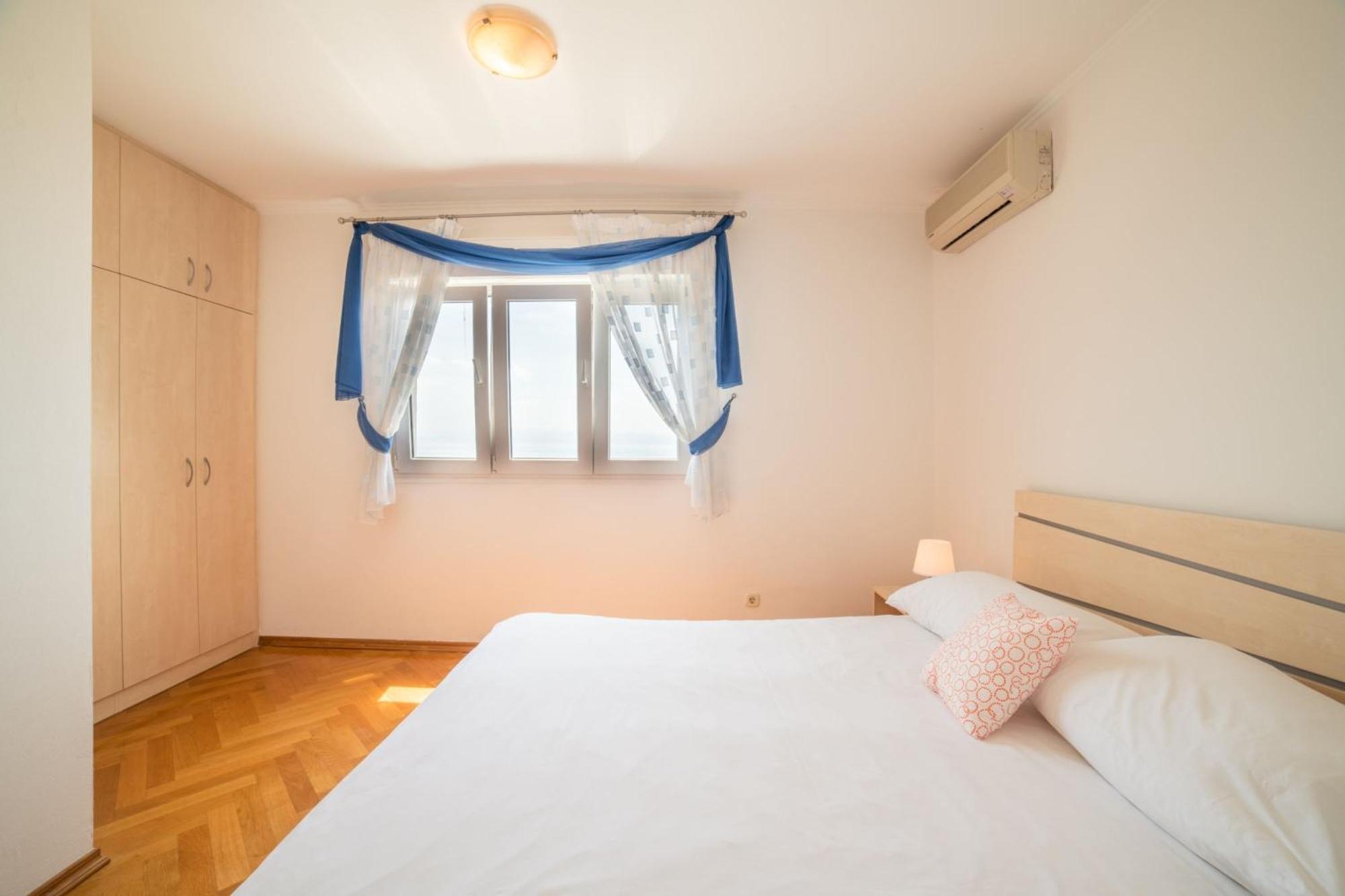 M Duplex Apartments สปลิท ภายนอก รูปภาพ